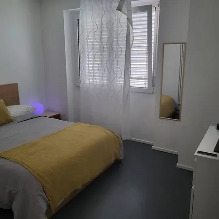 Apartment Dreams House *